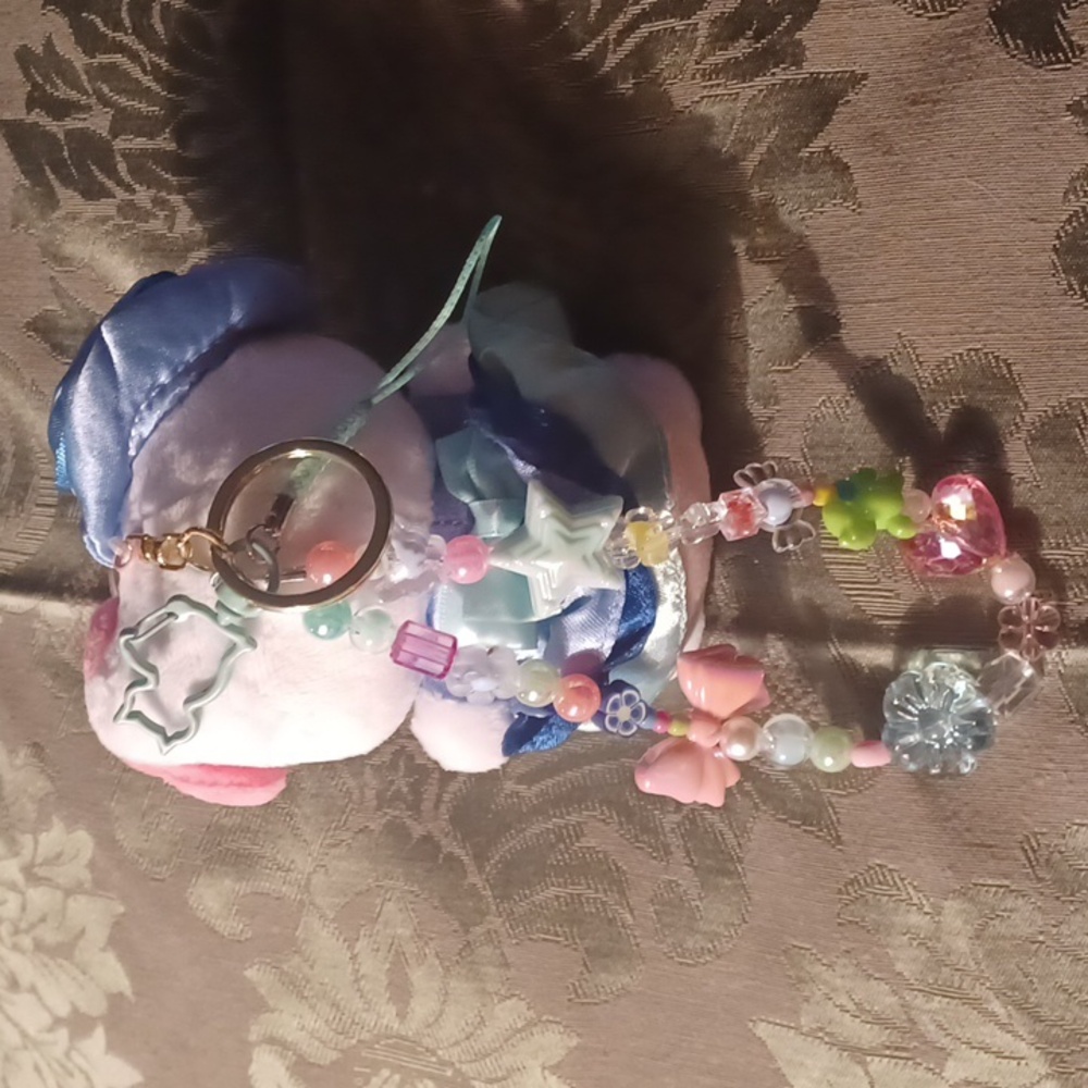 Hello Kitty All Dressed Up 👗 - Picture 7 of 10